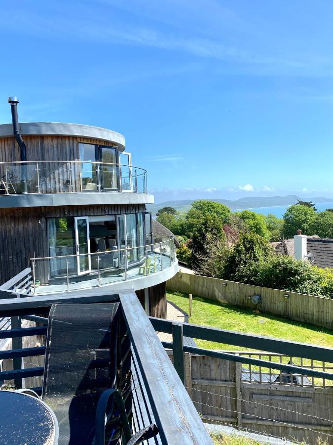 One Of The Best Properties In Lyme! Breathtaking Views Across The Whole Bay. 3 Stories With 2 Tier Veranda Around The Property. Sleeps 6 Λάιμ Ρέγκις Εξωτερικό φωτογραφία