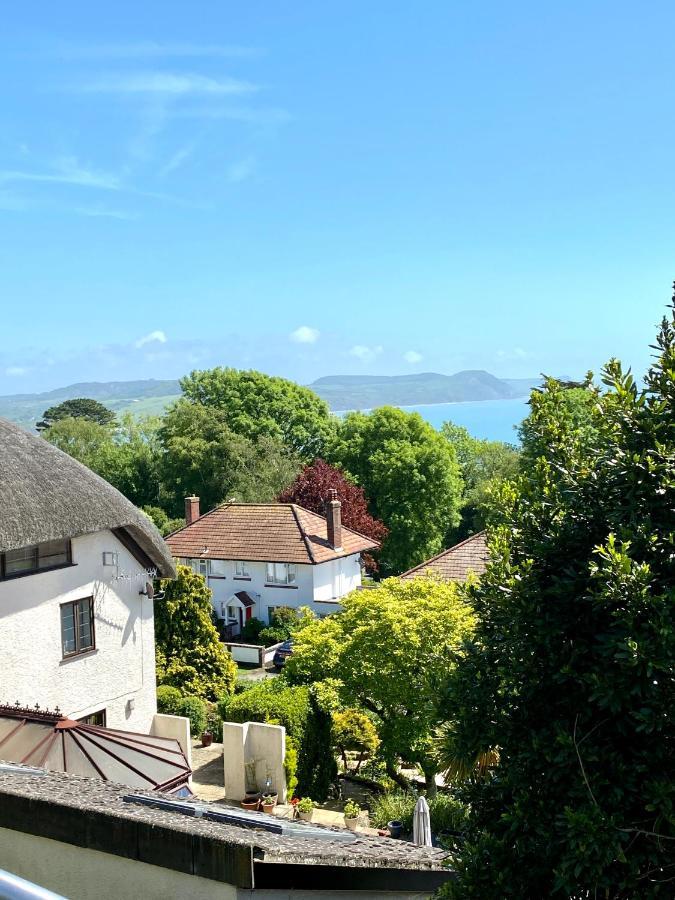 One Of The Best Properties In Lyme! Breathtaking Views Across The Whole Bay. 3 Stories With 2 Tier Veranda Around The Property. Sleeps 6 Λάιμ Ρέγκις Εξωτερικό φωτογραφία