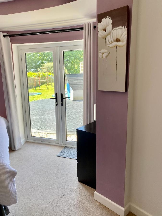 One Of The Best Properties In Lyme! Breathtaking Views Across The Whole Bay. 3 Stories With 2 Tier Veranda Around The Property. Sleeps 6 Λάιμ Ρέγκις Εξωτερικό φωτογραφία